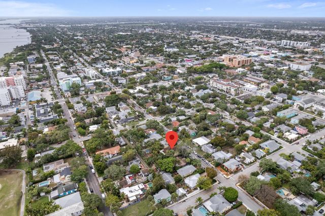 218 N Palmway, Lake Worth Beach, FL 33460
