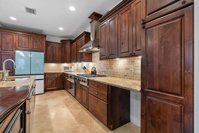 218 N Palmway, Lake Worth Beach, FL 33460