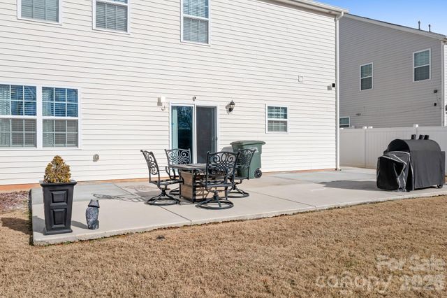 7833 Stonehouse Drive, Gastonia, NC 28056