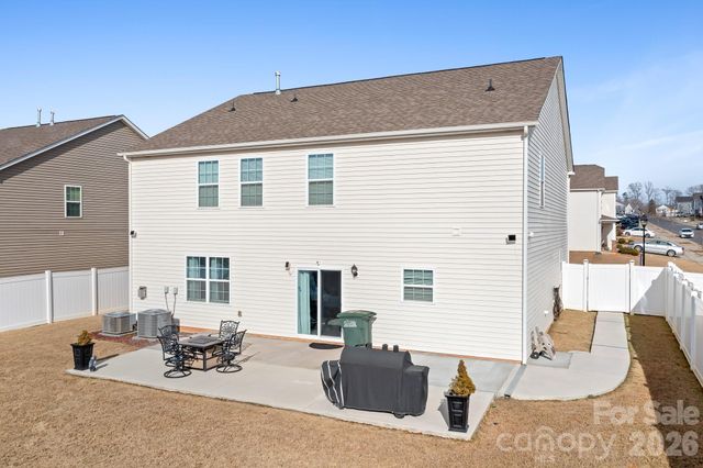 7833 Stonehouse Drive, Gastonia, NC 28056