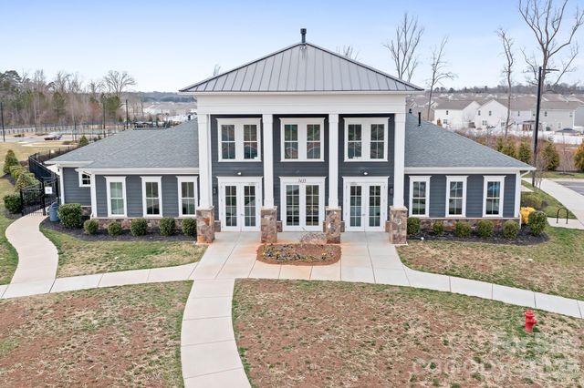 7833 Stonehouse Drive, Gastonia, NC 28056