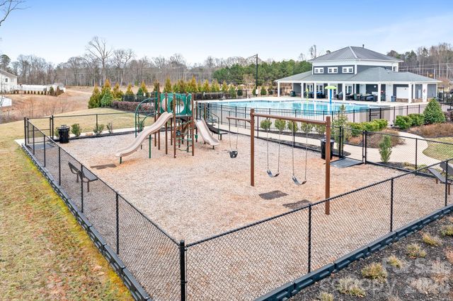 7833 Stonehouse Drive, Gastonia, NC 28056