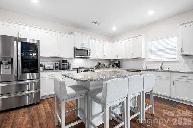 7833 Stonehouse Drive, Gastonia, NC 28056