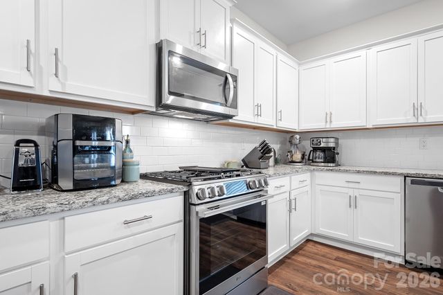 7833 Stonehouse Drive, Gastonia, NC 28056