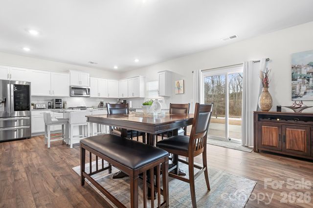 7833 Stonehouse Drive, Gastonia, NC 28056