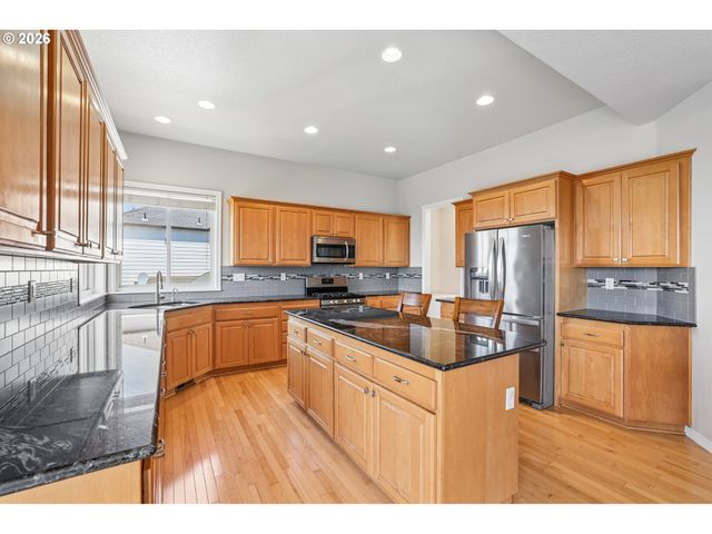 10996 Se LENORE St, Happy Valley, OR 97086