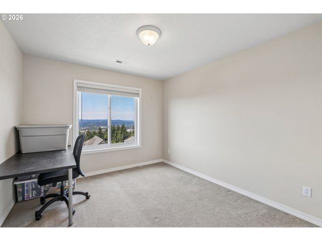10996 Se LENORE St, Happy Valley, OR 97086