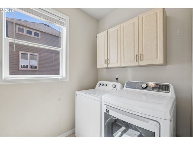 10996 Se LENORE St, Happy Valley, OR 97086