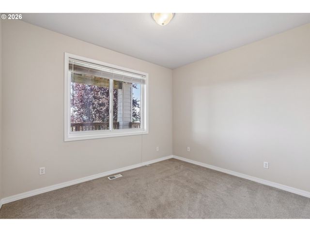 10996 Se LENORE St, Happy Valley, OR 97086