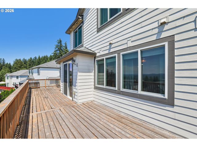 10996 Se LENORE St, Happy Valley, OR 97086