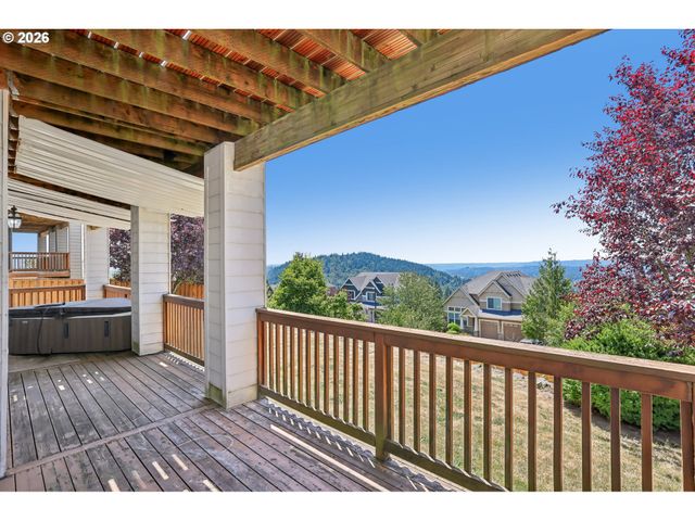 10996 Se LENORE St, Happy Valley, OR 97086