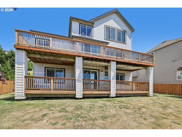 10996 Se LENORE St, Happy Valley, OR 97086