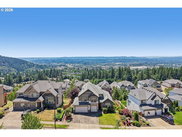 10996 Se LENORE St, Happy Valley, OR 97086