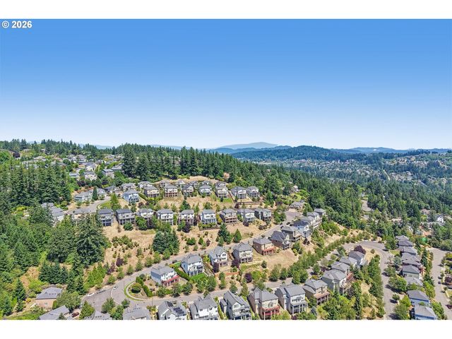 10996 Se LENORE St, Happy Valley, OR 97086