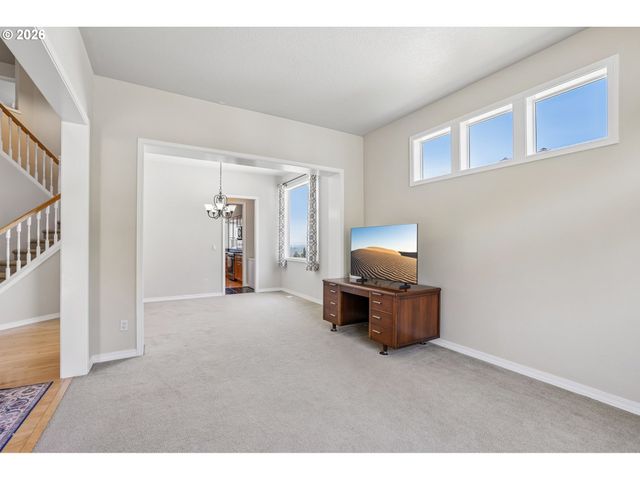 10996 Se LENORE St, Happy Valley, OR 97086