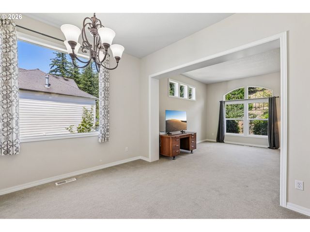10996 Se LENORE St, Happy Valley, OR 97086