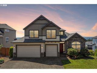 10996 Se LENORE St, Happy Valley, OR 97086