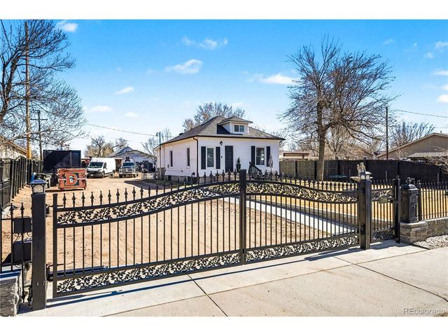 7398 Kearney St, Commerce City, CO 80022