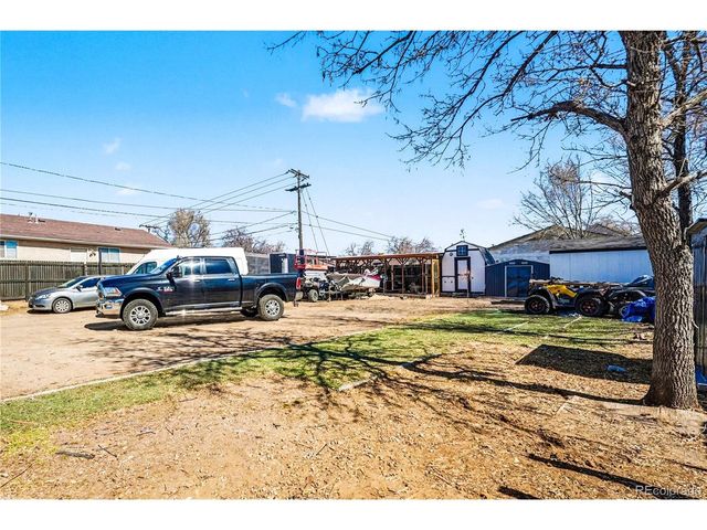 7398 Kearney St, Commerce City, CO 80022