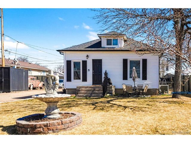 7398 Kearney St, Commerce City, CO 80022