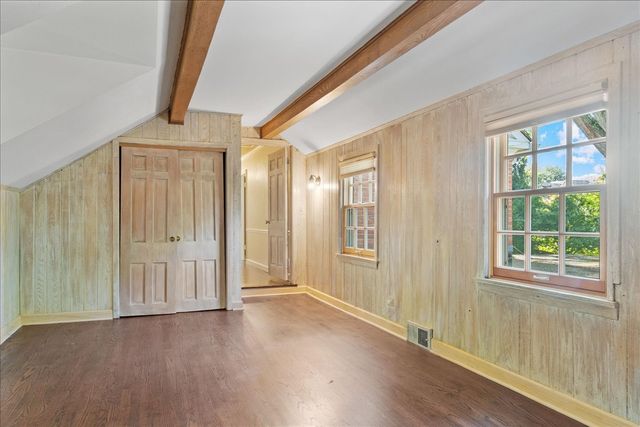 180 Apple Tree Road, Winnetka, IL 60093