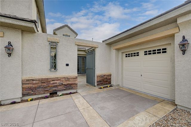 7516 Cliff Peaks Street, Las Vegas, NV 89149