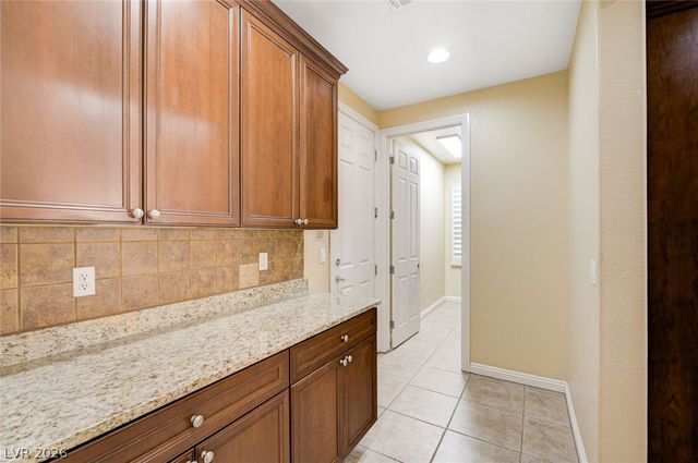 7516 Cliff Peaks Street, Las Vegas, NV 89149