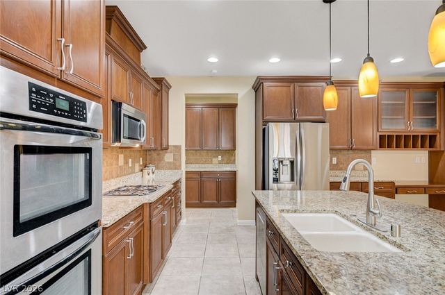 7516 Cliff Peaks Street, Las Vegas, NV 89149