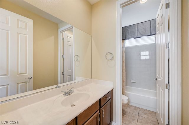 7516 Cliff Peaks Street, Las Vegas, NV 89149