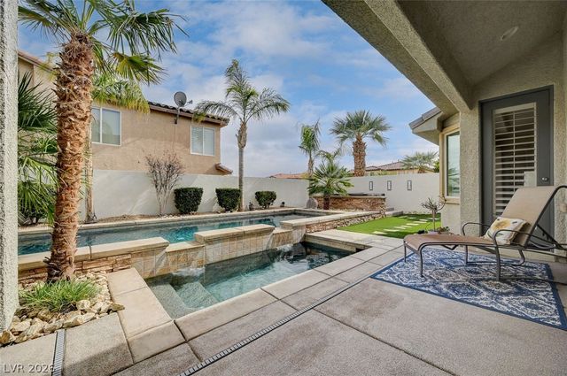 7516 Cliff Peaks Street, Las Vegas, NV 89149