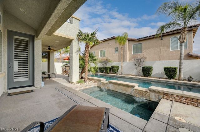 7516 Cliff Peaks Street, Las Vegas, NV 89149