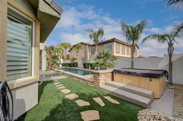 7516 Cliff Peaks Street, Las Vegas, NV 89149