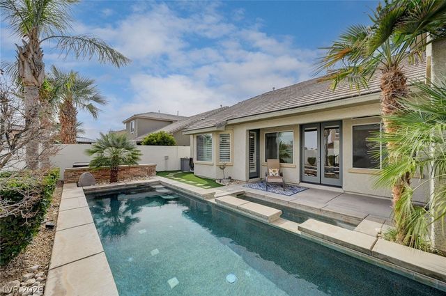 7516 Cliff Peaks Street, Las Vegas, NV 89149