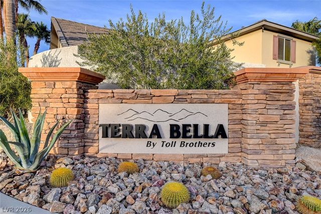 7516 Cliff Peaks Street, Las Vegas, NV 89149