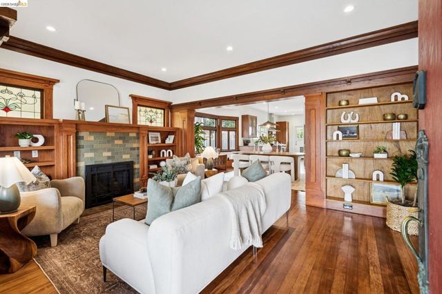 5360 5360 Boyd Avenue, Oakland, CA 94618