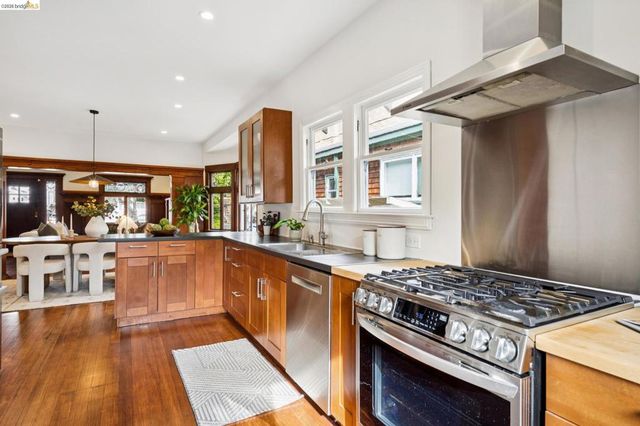 5360 5360 Boyd Avenue, Oakland, CA 94618