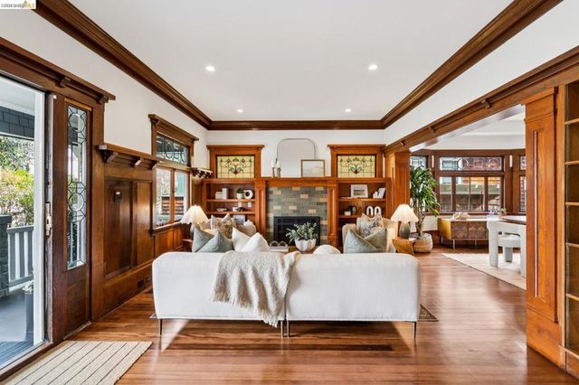 5360 5360 Boyd Avenue, Oakland, CA 94618