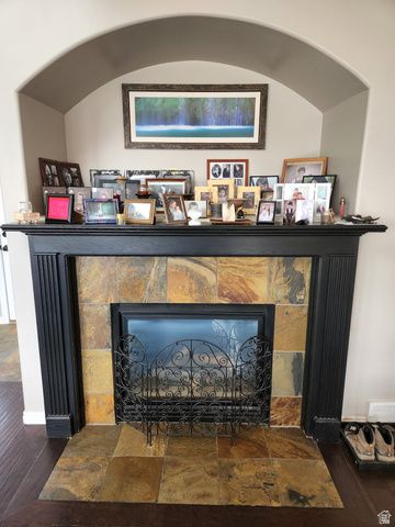 710 E SANDY POINT DR, Sandy, UT 84094
