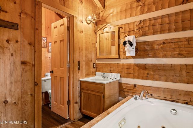2320 Foxwell Way, Sevierville, TN 37876