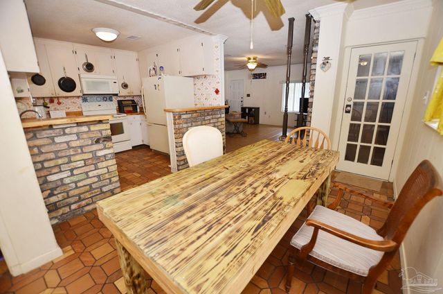 5910 Sarah Dr, Pensacola, FL 32503