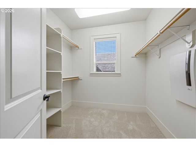 605 Sw TRILLIUM CREEK Ter, Portland, OR 97225