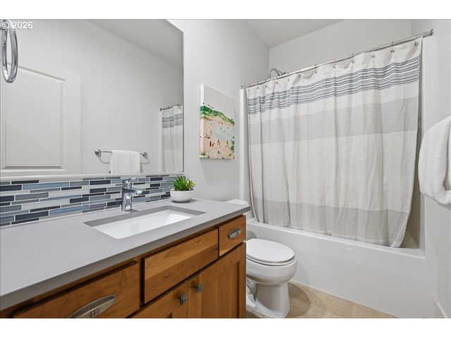 605 Sw TRILLIUM CREEK Ter, Portland, OR 97225