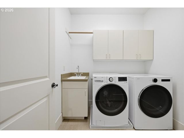 605 Sw TRILLIUM CREEK Ter, Portland, OR 97225