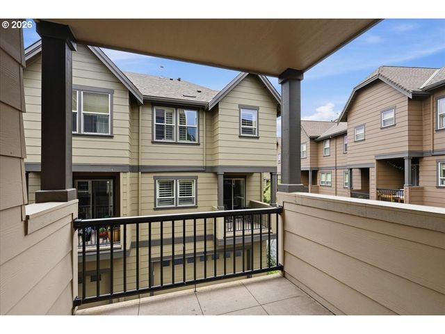 605 Sw TRILLIUM CREEK Ter, Portland, OR 97225
