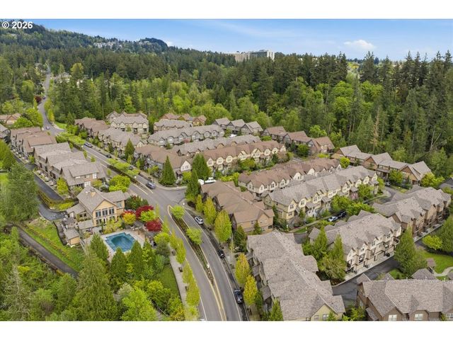 605 Sw TRILLIUM CREEK Ter, Portland, OR 97225