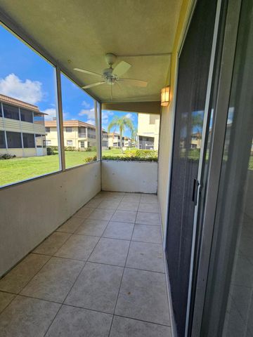 211 E Saxony Lane 211, Delray Beach, FL 33446