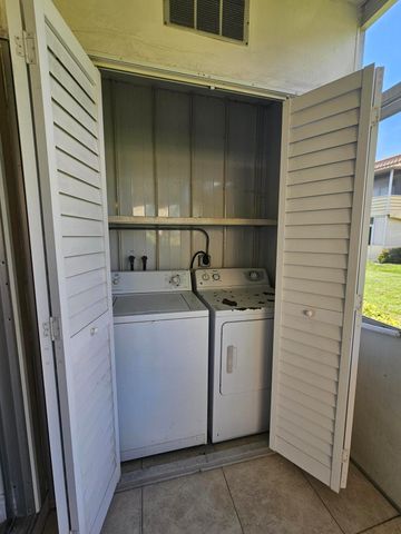 211 E Saxony Lane 211, Delray Beach, FL 33446