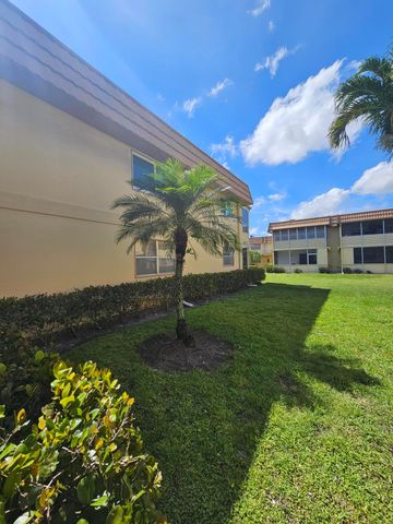 211 E Saxony Lane 211, Delray Beach, FL 33446