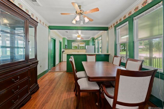 8801 Island Rd, St Francisville, LA 70775