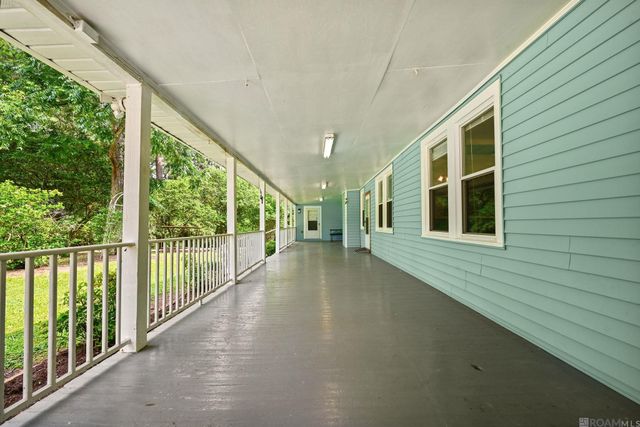 8801 Island Rd, St Francisville, LA 70775